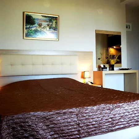 Dimitra House