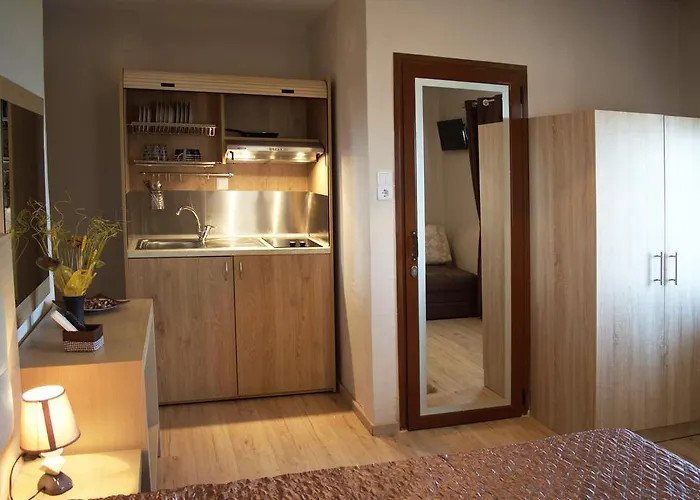 Dimitra House