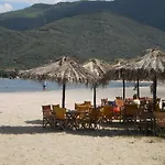 Daire Dimitra House