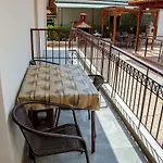 Dimitra House * 斯塔夫罗斯