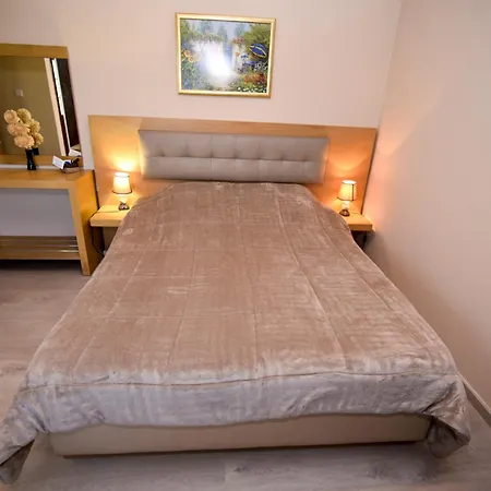 Apartament Dimitra House *